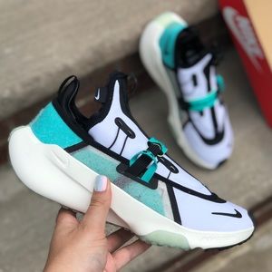 nike slip resistant shoes